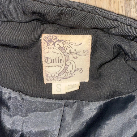 Tulle • Anthropologie • Black Quilted Coat - Picture 11 of 12